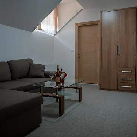 Апартаменты Restoran Mijajlovic *